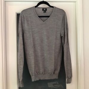 H&M heather gray v-neck sweater